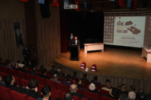 Başkan Çetin, “Asrın Felaketini Anma ve Alınması Gereken Tedbirler” Konulu Seminere Katıldı